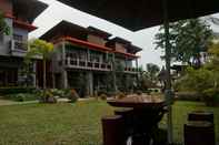 Exterior Lanta Intanin Resort