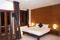 Bedroom Lanta Intanin Resort