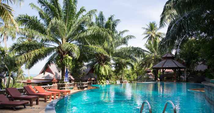 Swimming Pool Bay Thani Samui Resort