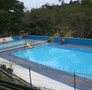 Swimming Pool 2 Rindu Sempadan Karina 2