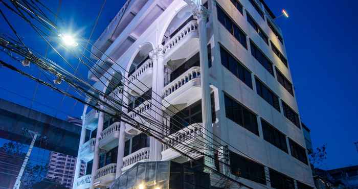 ภายนอกอาคาร The Best Bangkok House