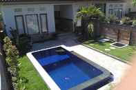 Swimming Pool Sunbeam Villa			