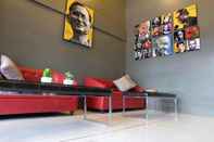 ล็อบบี้ Loma Hostel at Phuket Town