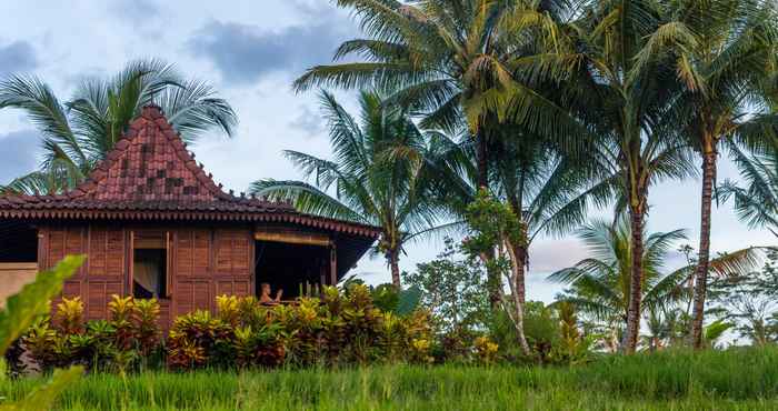 Bangunan Villa Neyang