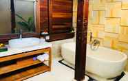 Toilet Kamar 6 Villa Neyang