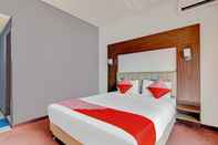 Bedroom OYO 1367 Damon Butik Hotel