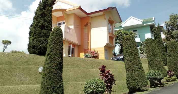 Exterior Villa Puncak Trawas Family