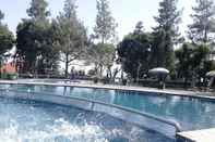 Swimming Pool Villa Puncak Trawas Family