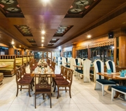 ร้านอาหาร 5 Seashore Pattaya Resort