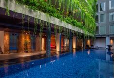 Kolam Renang 5 Daun Bali Seminyak Hotel
