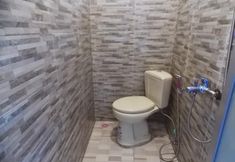 In-room Bathroom 5 Homestay Tengger Asri 2 Gunung Bromo