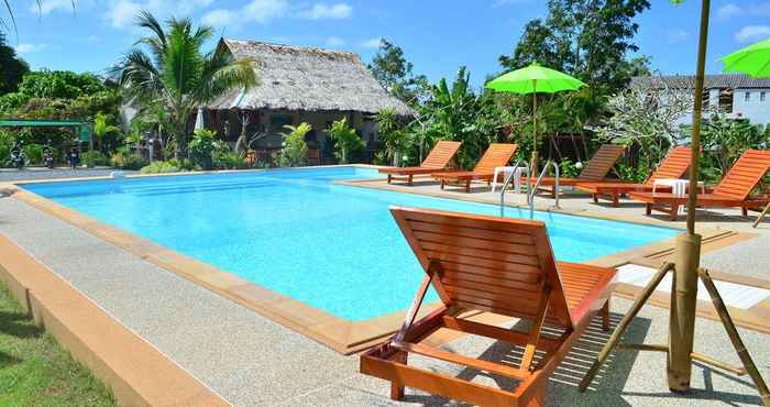 Kolam Renang Veranda Lanta Resort