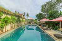 Swimming Pool Senggigi Cottages Lombok