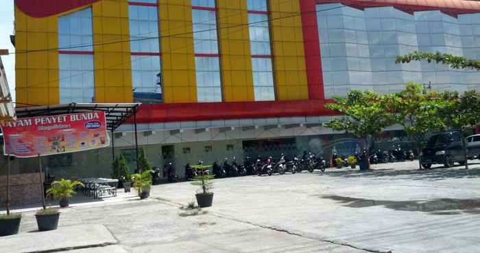 Bên ngoài Trenz Hotel Pekanbaru