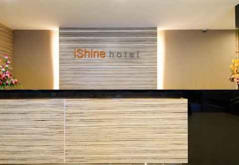 Lobby IShine Hotel