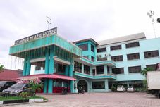 Bên ngoài OYO 742 Mona Plaza Hotel