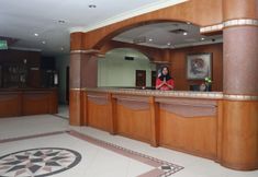 로비 6 OYO 742 Mona Plaza Hotel