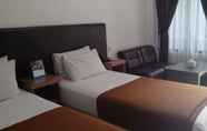 Bedroom 4 Hotel SM Cibitung