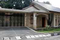 ภายนอกอาคาร Mulyasari Guest House Syariah Pasteur