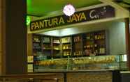 Bar, Cafe and Lounge 5 Hotel Pantura Jaya