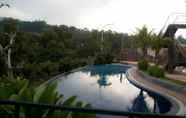 Kolam Renang 2 Bess Resort and Waterpark