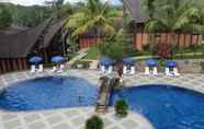 สระว่ายน้ำ 3 Toraja Heritage Hotel