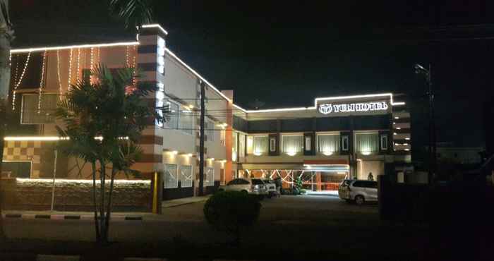 Luar Bangunan Hotel Yuli