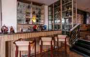 Bar, Kafe, dan Lounge 7 Arthama Hotel Makassar