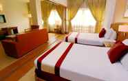 Kamar Tidur 6 M Suites Hotel