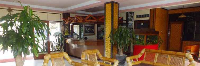 Lobi Hotel Indra Toraja