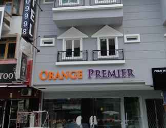 Exterior 2 Orange Premier Hotel Taman Segar