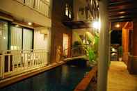 Kolam Renang Honey Resort