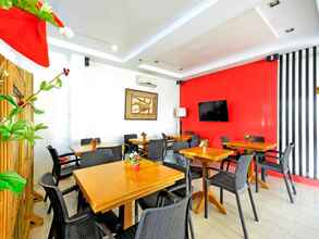 ร้านอาหาร 4 Red Coco Inn de Boracay