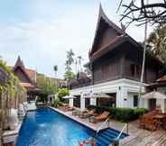 Swimming Pool 7 The Davis Bangkok Hotel