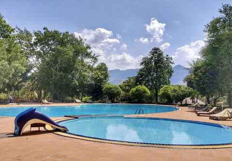 Swimming Pool Pung-Waan Resort