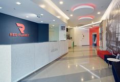 Lobby 5 Red Planet Manila Aseana City