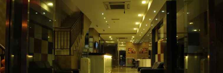 Lobi Signature Hotel