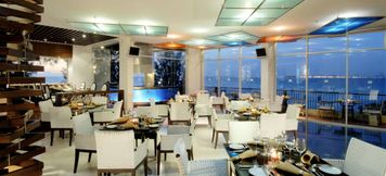 ร้านอาหาร 3 Garden Cliff Resort & Spa, Pattaya