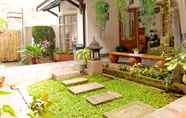 Common Space 7 Rumah Asri Bed And Breakfast