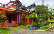 Exterior 7 Villa Kota Bunga Ninda With Swimming Pool