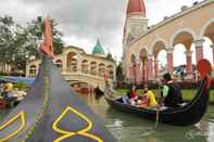 Exterior Villa Kota Bunga Ninda With Swimming Pool