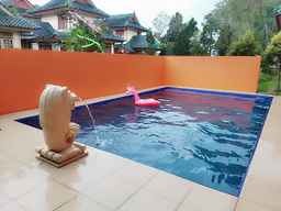 Villa Kota Bunga Ninda With Swimming Pool, SGD 94