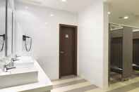 In-room Bathroom Sama Sama Express KLIA(Airside Transit Hotel)