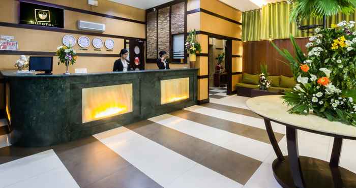 Lobby Tuscany Hotel Baguio