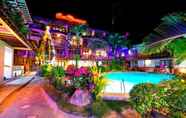 Swimming Pool 7 Red Coconut Beach Hotel Boracay