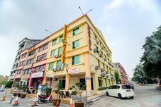 Bên ngoài Seri Nilai Hotel