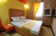 Kamar Tidur 5 Eurotel Las Pinas