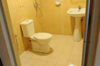 Toilet Kamar Hotel Weilia