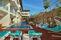 Swimming Pool Jimbaran Bay Beach Resort & Spa by Prabhu