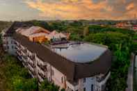 Swimming Pool The Nest Hotel Nusa Dua